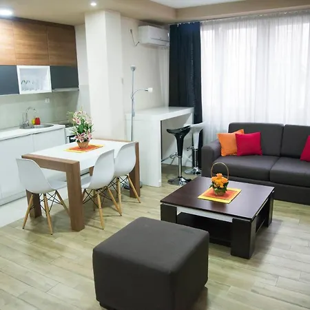 Bridge Apartment *