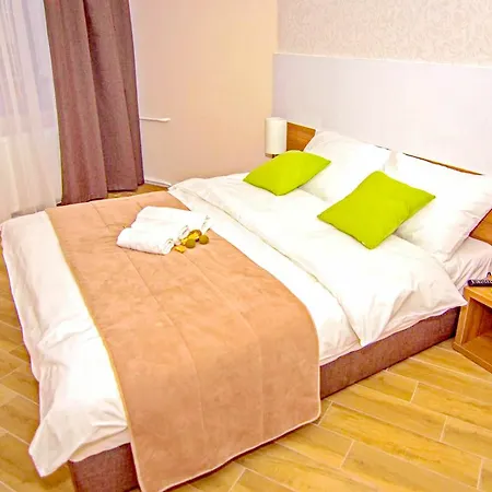 Bridge Apartment *